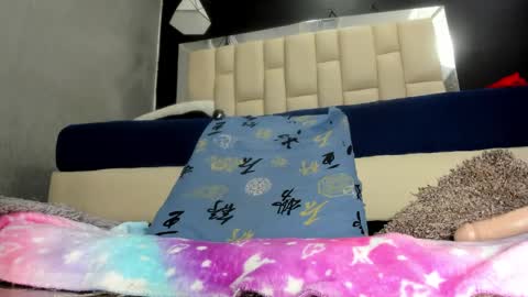 auroraa_miller online show from 28, 1, 2025