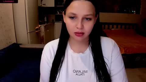 Snapshot of aurorablusssh_ chatting on 28, 10, 2025 Aurora Follow me online show from 28, 10, 2025