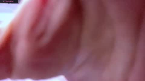 Snapshot of aurorablusssh_ chatting on 13, 12, 2025 Aurora Follow me online show from 13, 12, 2025