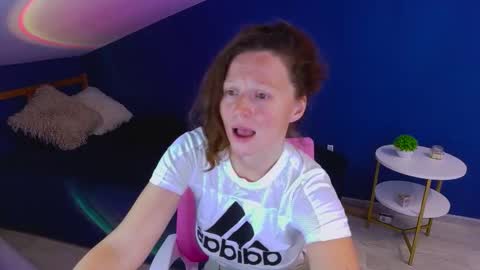 auroraborealis__ online show from 28, 9, 2025