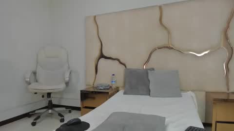 Snapshot of aurorahoney32 chatting on 6, 5, 2026 aurorahoney32 online show from 6, 5, 2026