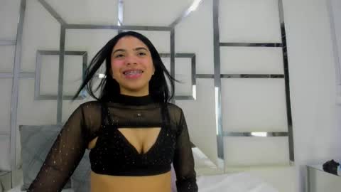 Snapshot of aurorahoney32 chatting on 12, 5, 2026 aurorahoney32 online show from 12, 5, 2026