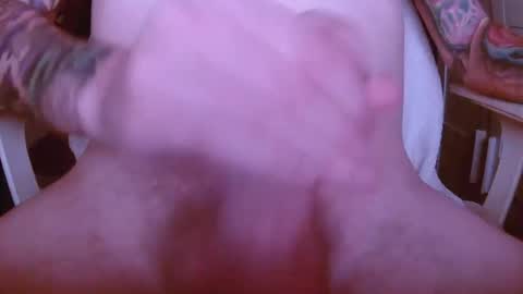 Snapshot of ausmopolitan chatting on 9, 11, 2025 ausmopolitan online show from 9, 11, 2025