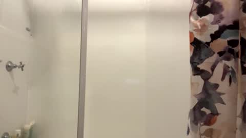 Milf4u online show from 9, 2, 2026