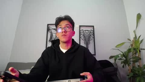 austinreeds online show from 22, 10, 2025