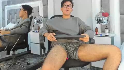 austinreeds online show from 24, 2, 2026