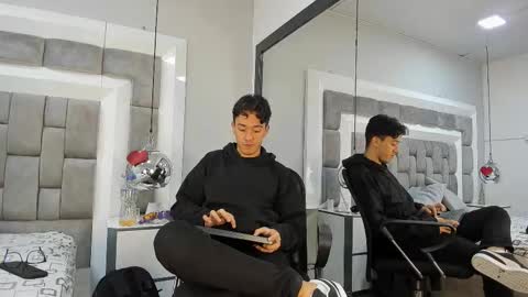 austinreeds online show from 25, 2, 2026