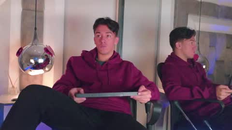 austinreeds online show from 16, 4, 2026