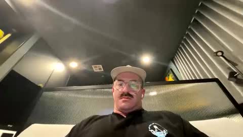 austintoner85 online show from 12, 10, 2025