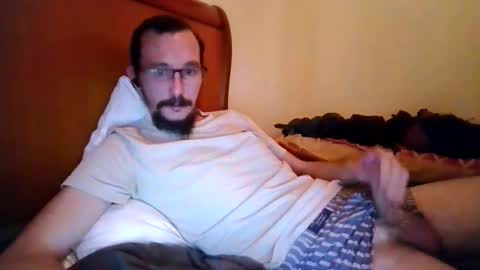 Snapshot of author980 chatting on 4, 12, 2025 author980 online show from 4, 12, 2025