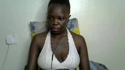 Snapshot of autumnbeagle chatting on 28, 11, 2025 autumnbeagle online show from 28, 11, 2025