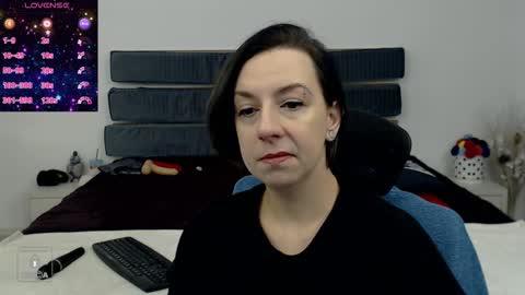 AutumnOpal online show from 23, 1, 2025