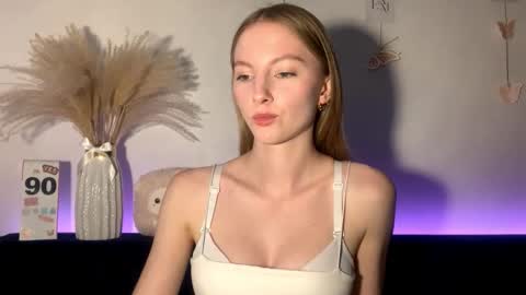 Annie online show from 21, 9, 2025