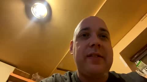 Snapshot of auz1812 chatting on 27, 12, 2024 Auz online show from 27, 12, 2024