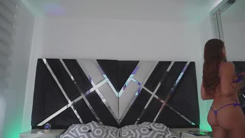 Snapshot of ava_fontana2 chatting on 14, 9, 2025 Ava Fontana online show from 14, 9, 2025