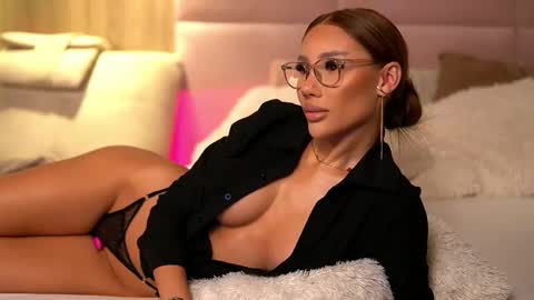 Snapshot of ava_heath chatting on 17, 11, 2025 Ava online show from 17, 11, 2025