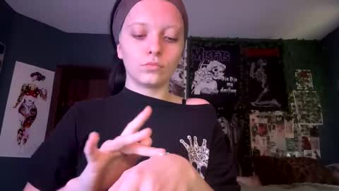 Snapshot of ava_mack chatting on 7, 6, 2026 Ava Mack online show from 7, 6, 2026