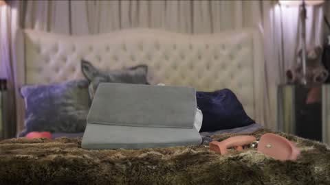 AvalonnFoxx online show from 29, 12, 2024