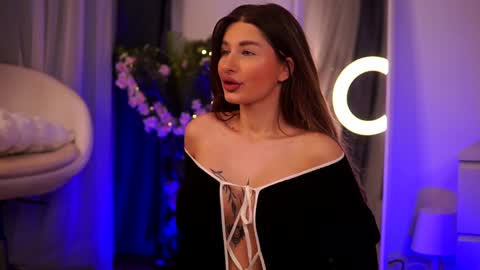 Snapshot of avashay chatting on 24, 1, 2025 Carina online show from 24, 1, 2025