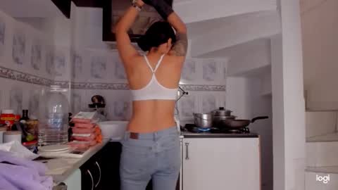 Snapshot of ave_fenix69 chatting on 13, 12, 2024 Valery -- online show from 13, 12, 2024