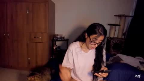 Snapshot of ave_fenix69 chatting on 19, 12, 2024 Valery -- online show from 19, 12, 2024