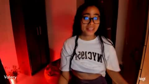 Snapshot of ave_fenix69 chatting on 4, 11, 2025 Valery -- online show from 4, 11, 2025