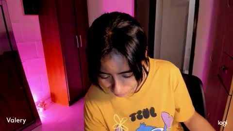 Snapshot of ave_fenix69 chatting on 15, 11, 2025 Valery -- online show from 15, 11, 2025