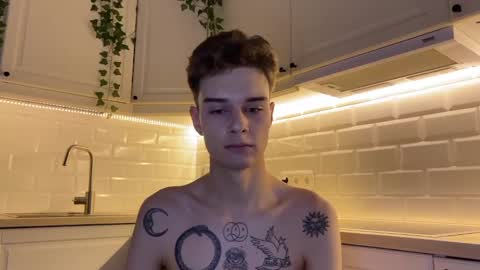 Snapshot of avegothy chatting on 3, 1, 2025 gothy 3 online show from 3, 1, 2025