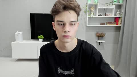 Snapshot of avegothy chatting on 7, 2, 2025 gothy 3 online show from 7, 2, 2025