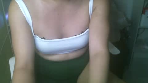 Snapshot of averageuncut1 chatting on 10, 2, 2025 Rhian online show from 10, 2, 2025