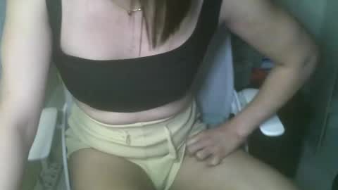 Snapshot of averageuncut1 chatting on 13, 2, 2025 Rhian online show from 13, 2, 2025