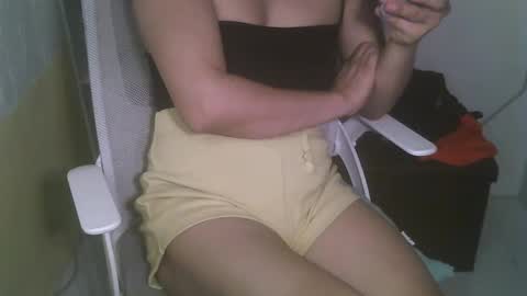 Snapshot of averageuncut1 chatting on 15, 2, 2025 Rhian online show from 15, 2, 2025