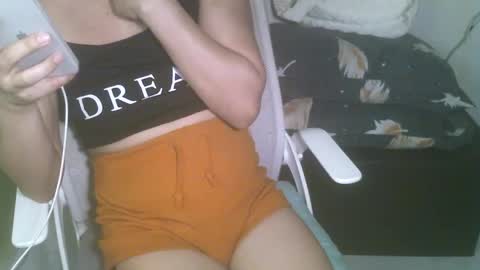 Snapshot of averageuncut1 chatting on 18, 2, 2025 Rhian online show from 18, 2, 2025