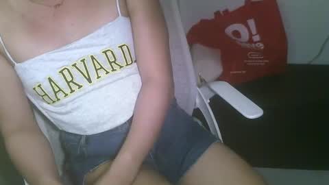 Snapshot of averageuncut1 chatting on 19, 2, 2025 Rhian online show from 19, 2, 2025