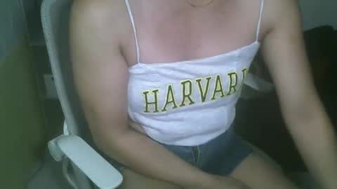 Snapshot of averageuncut1 chatting on 20, 2, 2025 Rhian online show from 20, 2, 2025