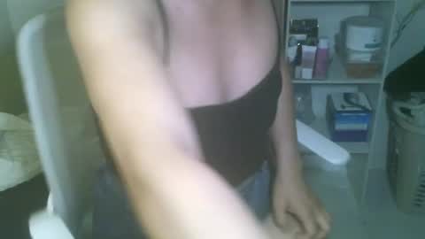 Snapshot of averageuncut1 chatting on 21, 2, 2025 Rhian online show from 21, 2, 2025