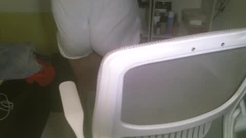 Snapshot of averageuncut1 chatting on 23, 2, 2025 Rhian online show from 23, 2, 2025