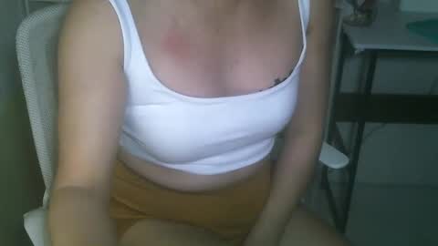 Snapshot of averageuncut1 chatting on 27, 2, 2025 Rhian online show from 27, 2, 2025