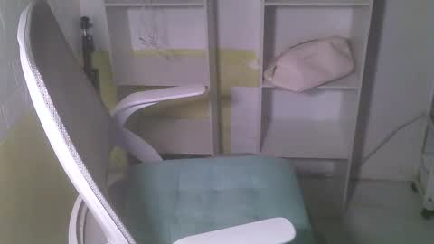 Snapshot of averageuncut1 chatting on 1, 3, 2025 Rhian online show from 1, 3, 2025