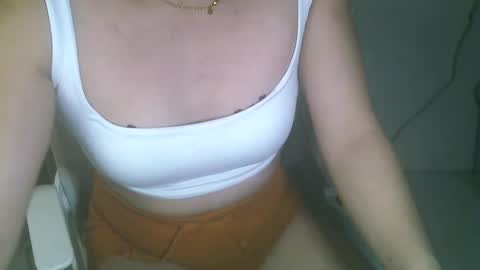 Snapshot of averageuncut1 chatting on 7, 3, 2025 Rhian online show from 7, 3, 2025