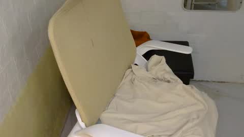 Snapshot of averageuncut1 chatting on 12, 9, 2025 Rhian online show from 12, 9, 2025