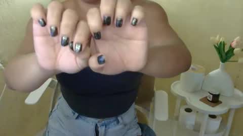 Snapshot of averageuncut1 chatting on 12, 11, 2025 Rhian online show from 12, 11, 2025