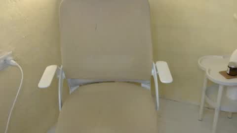 Snapshot of averageuncut1 chatting on 15, 11, 2025 Rhian online show from 15, 11, 2025