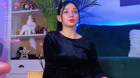 AveryWillow online show from 26, 11, 2025