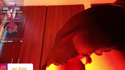 Snapshot of avi_frost chatting on 3, 10, 2025 Saraaaa independent model 3 online show from 3, 10, 2025