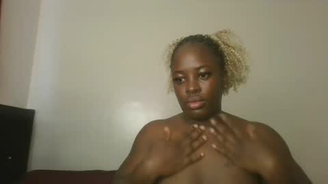 avian_babe1 online show from 26, 7, 2026