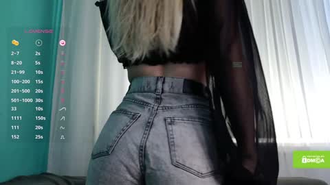 avr0ria online show from 14, 12, 2024