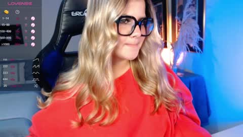 Snapshot of avrill_morgan chatting on 3, 12, 2024 Avrill Morgan online show from 3, 12, 2024