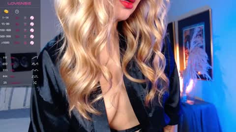 Snapshot of avrill_morgan chatting on 6, 12, 2024 Avrill Morgan online show from 6, 12, 2024