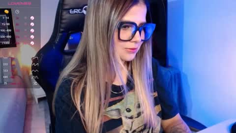 Snapshot of avrill_morgan chatting on 19, 10, 2025 Avrill Morgan online show from 19, 10, 2025